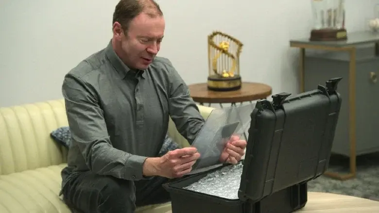 El rey de los coleccionistas: Goldin Auctions - Fondo