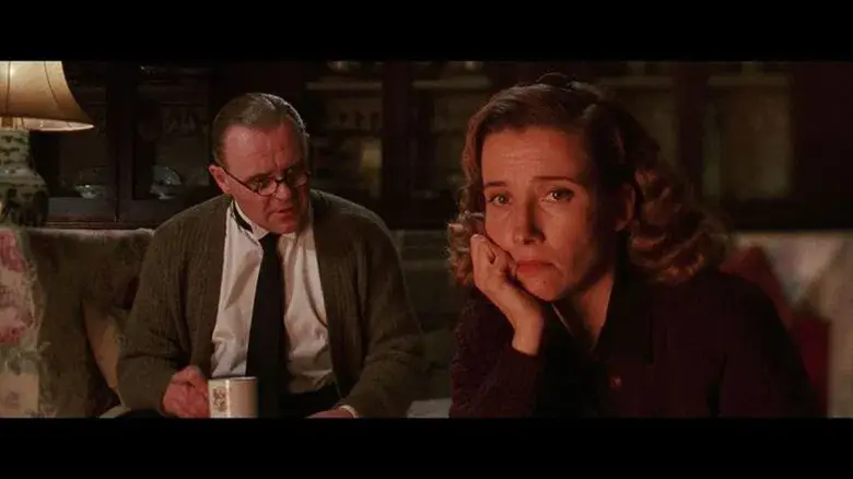 Lo que queda del día - Fondo