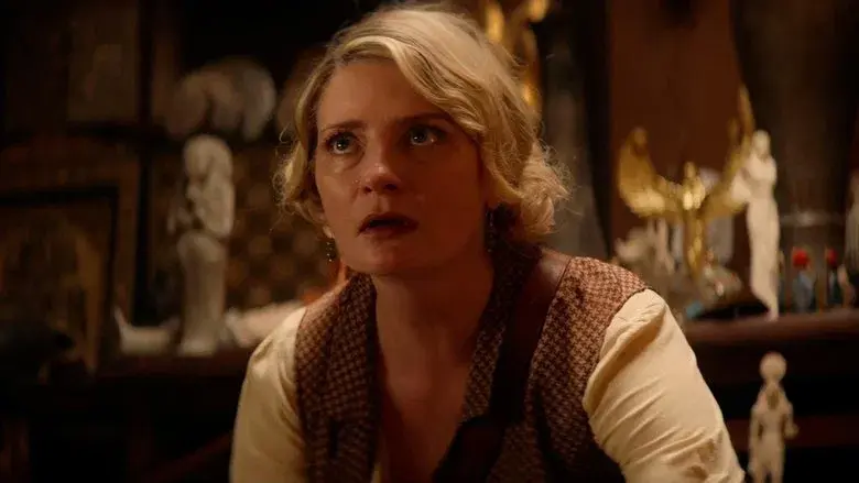 Asesinato en la Embajada - Fondo