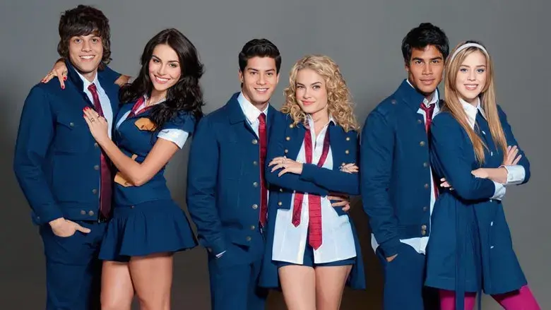 Rebelde Rio - Fondo