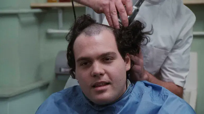 La chaqueta metálica - Fondo