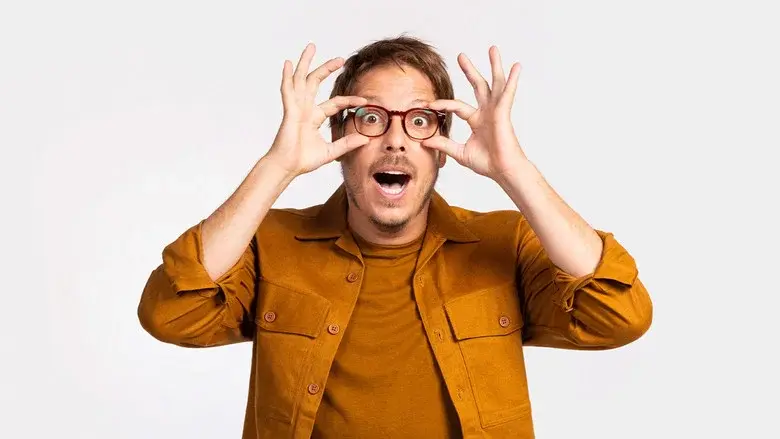 Que História é Essa, Porchat? - Fondo