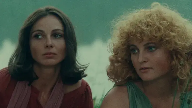 Una canta, la otra no - Fondo