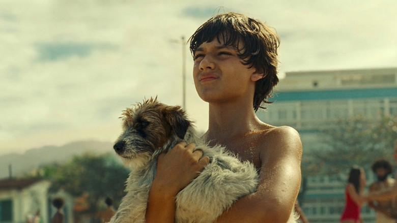 Aún estoy aquí - Fondo