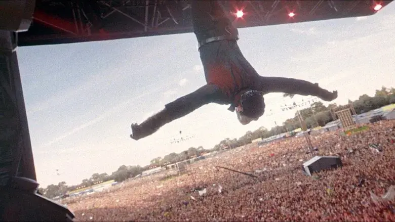 Better Man: La historia de Robbie Williams - Fondo