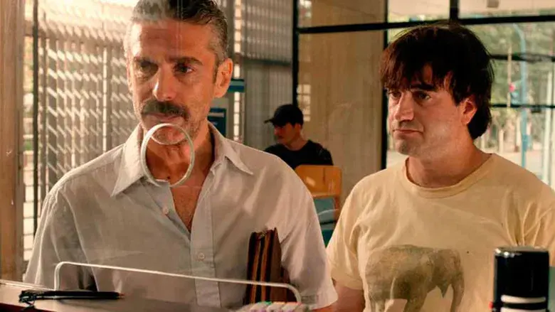 El otro hermano - Fondo