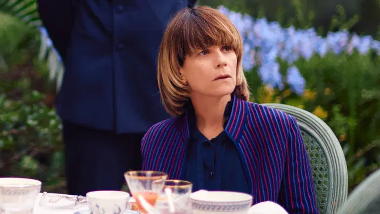 La mujer más rica del mundo - Fondo