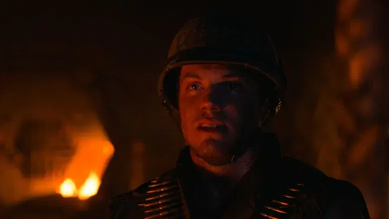 La chaqueta metálica - Fondo