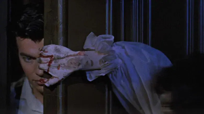 La caída de la casa Usher - Fondo