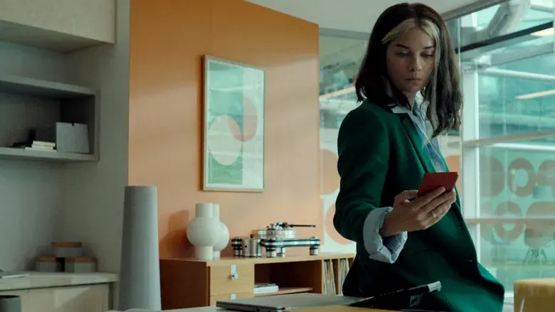 Black Mirror - Fondo