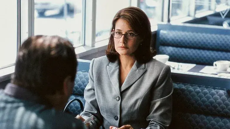 Un tipo entra en el despacho de una psiquiatra