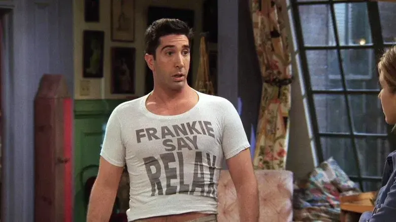 El de la camiseta raquítica
