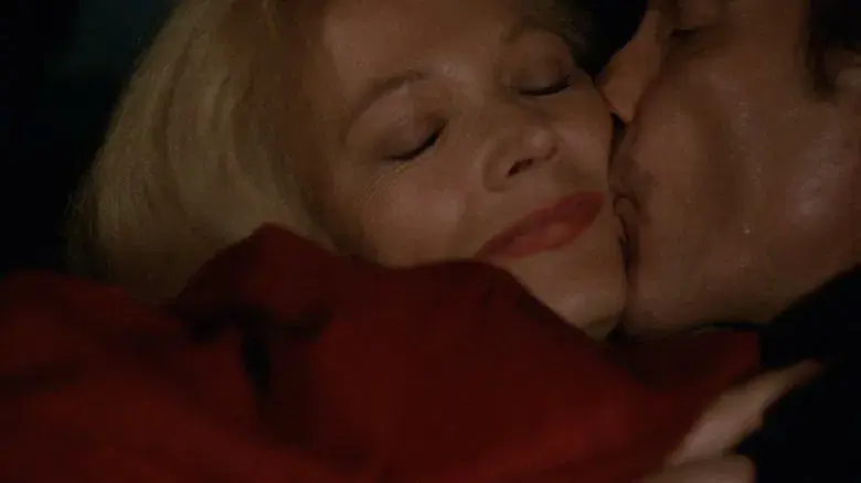 Corrientes de amor - Fondo