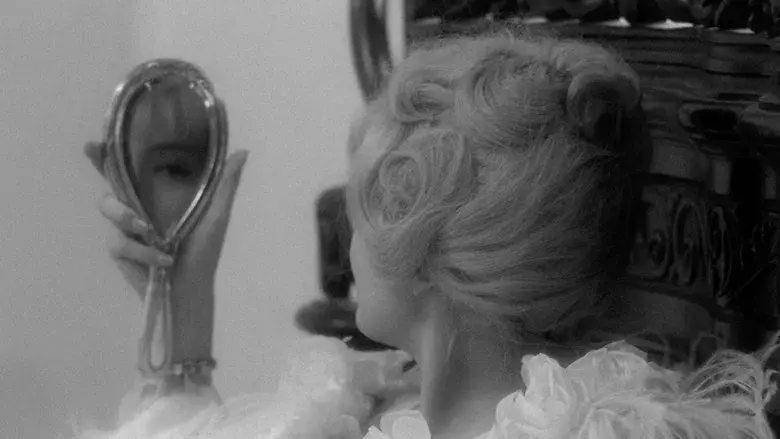 Cleo de 5 a 7 - Fondo