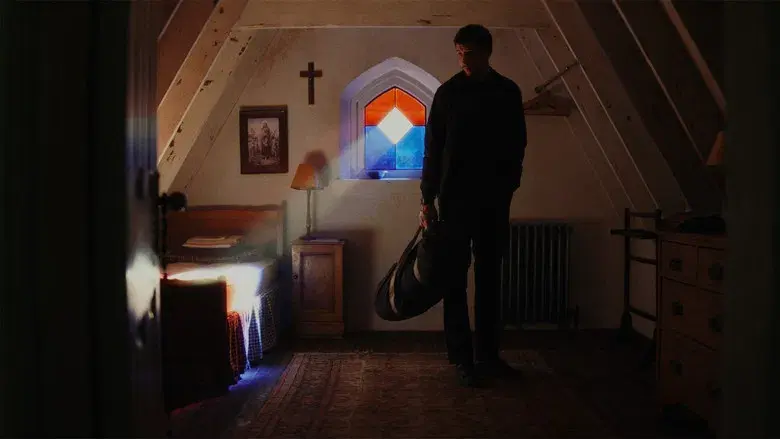 Puñales por la espalda: De entre los muertos - Fondo