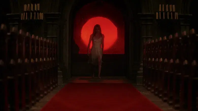 Puñales por la espalda: De entre los muertos - Fondo