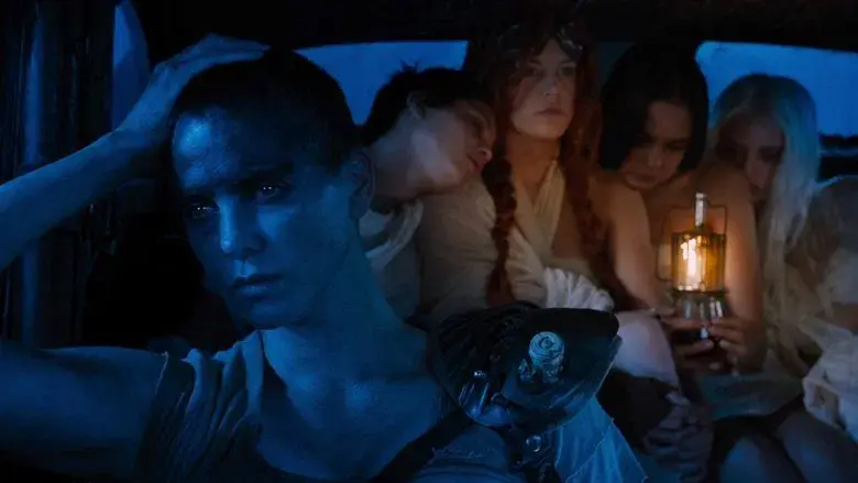 Mad Max: Furia en la carretera - Fondo