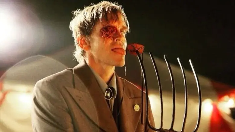 2001 maniacos: La secuela - Fondo