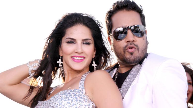 Balwinder Singh Famous Ho Gaya - Fondo