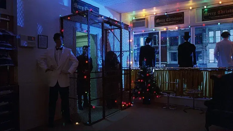 Eyes Wide Shut - Fondo