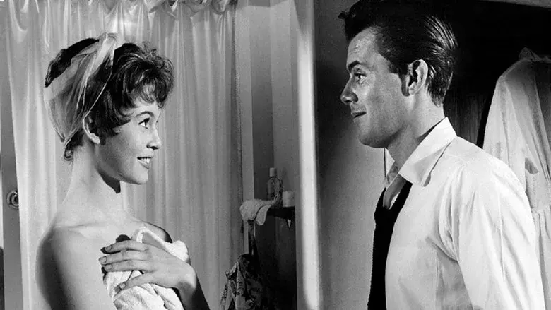 Un médico en la marina - Fondo