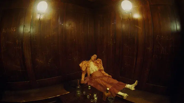 Pobres criaturas - Fondo