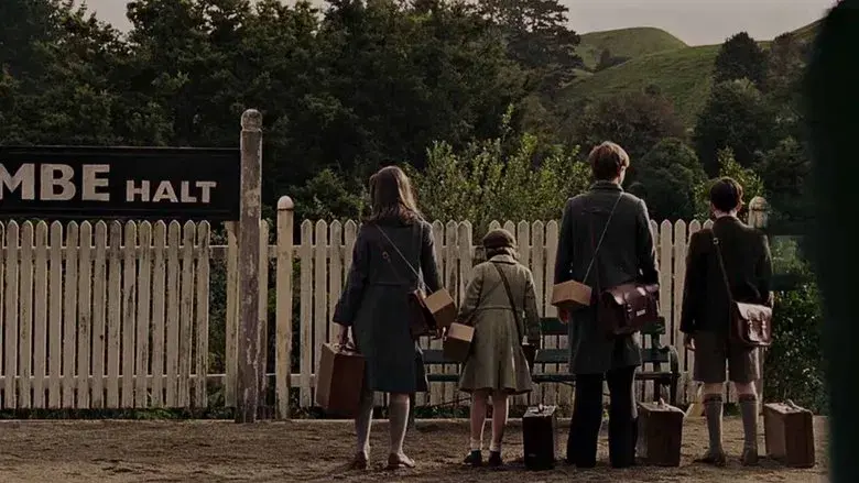 Las crónicas de Narnia: El león, la bruja y el armario - Fondo