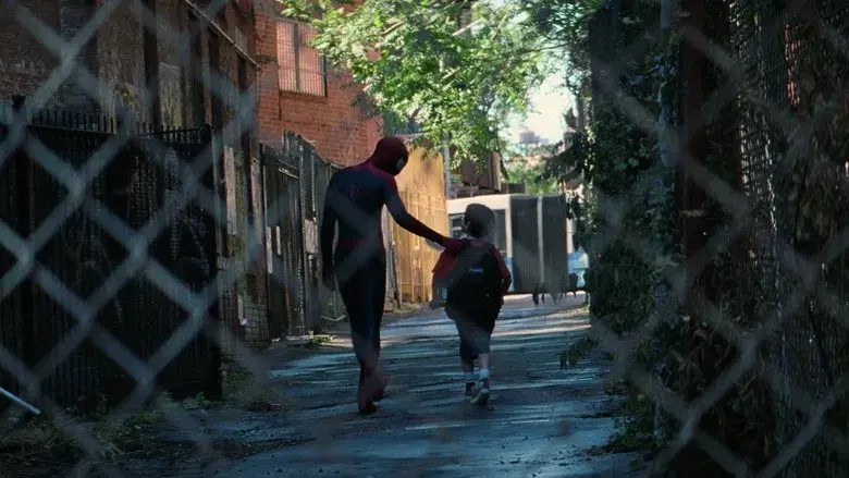 The Amazing Spider-Man 2: El poder de Electro - Fondo