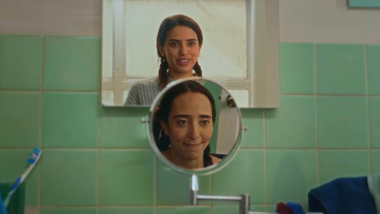 Una Pregunta Ridículamente Fácil - Fondo