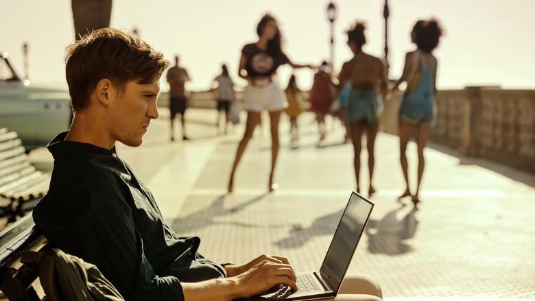 Tausend Zeilen - Fondo