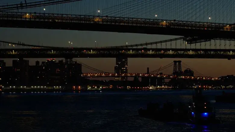 Spider-Man: No Way Home - Fondo