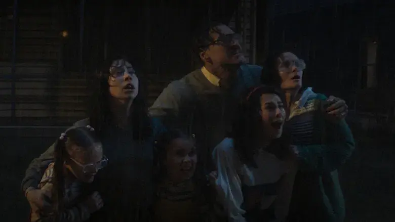 Expediente Warren: El último rito - Fondo