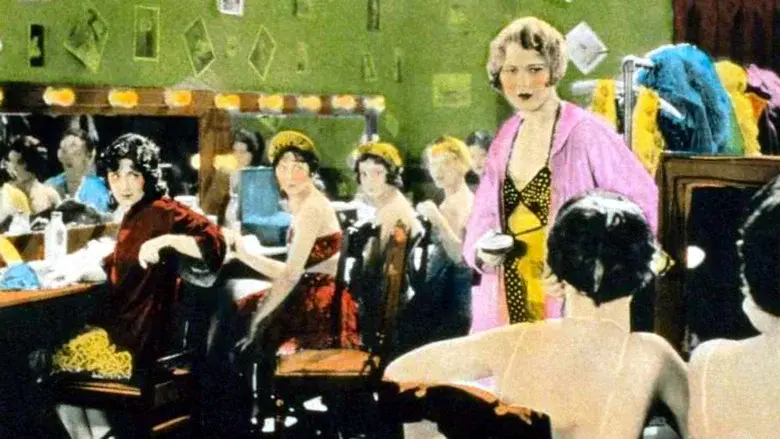 Queen of the Chorus - Fondo