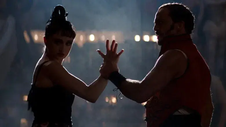 Moulin Rouge - Fondo