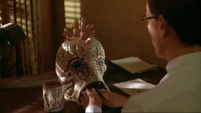 El almuerzo desnudo - Fondo