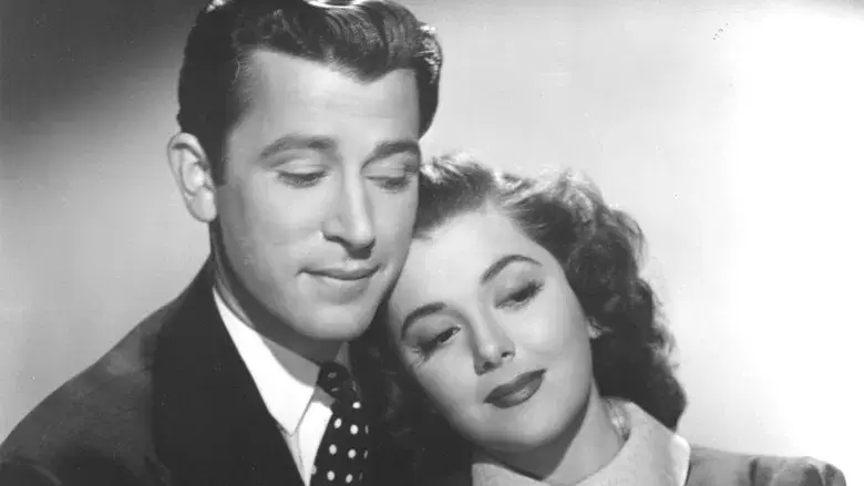 The Ghost Comes Home - Fondo