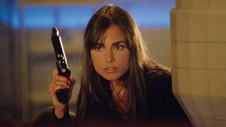 D.E.B.S. (Espías en acción) - Fondo