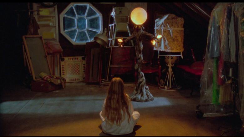 Amityville IV: La fuga del mal - Fondo