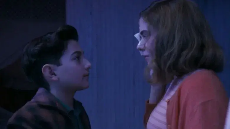 It: Bienvenidos a Derry - Fondo