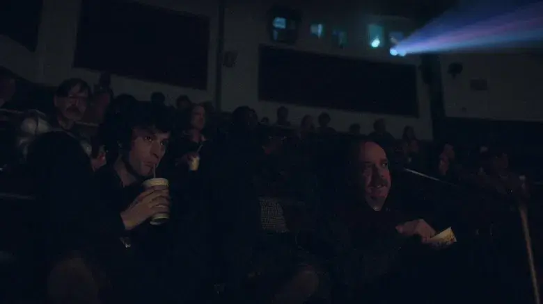 Los que se quedan - Fondo