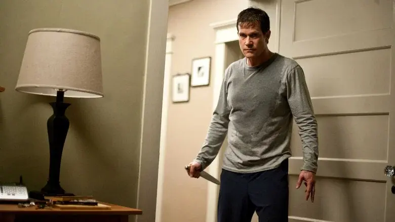 El padrastro - Fondo