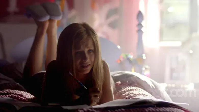 Isabelle y sus Bailes en la Mira - Fondo