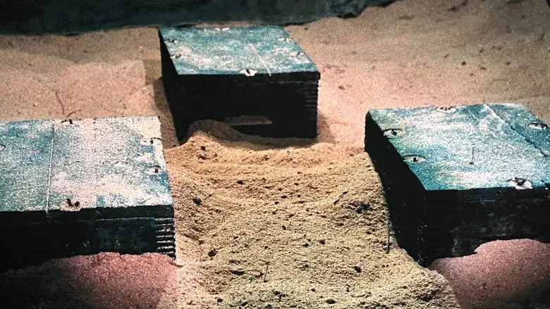 Carga maldita - Fondo