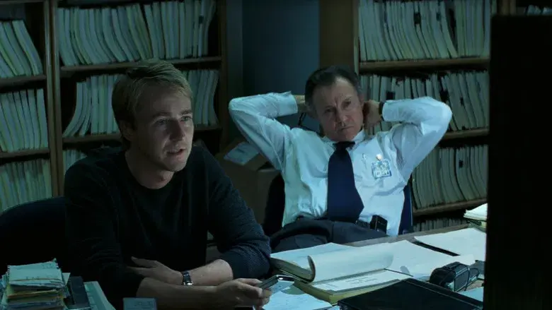 El dragón rojo - Fondo