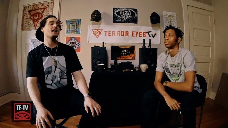 Terror Eyes - Fondo