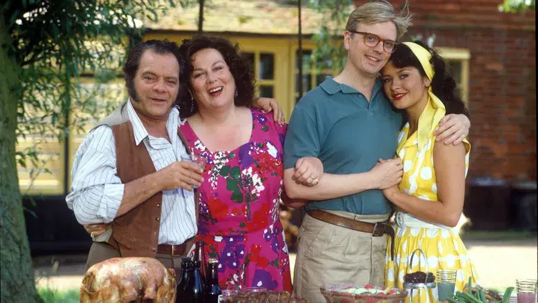 The Darling Buds of May - Fondo