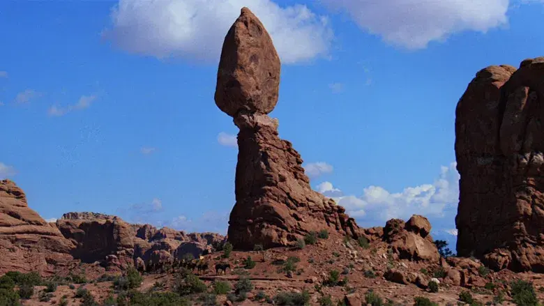 Indiana Jones y la última cruzada - Fondo