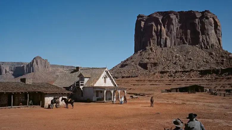 Centauros del desierto - Fondo