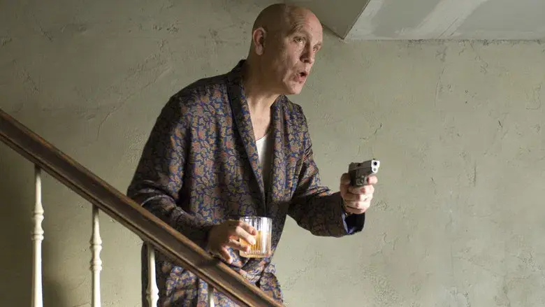 Quemar después de leer - Fondo