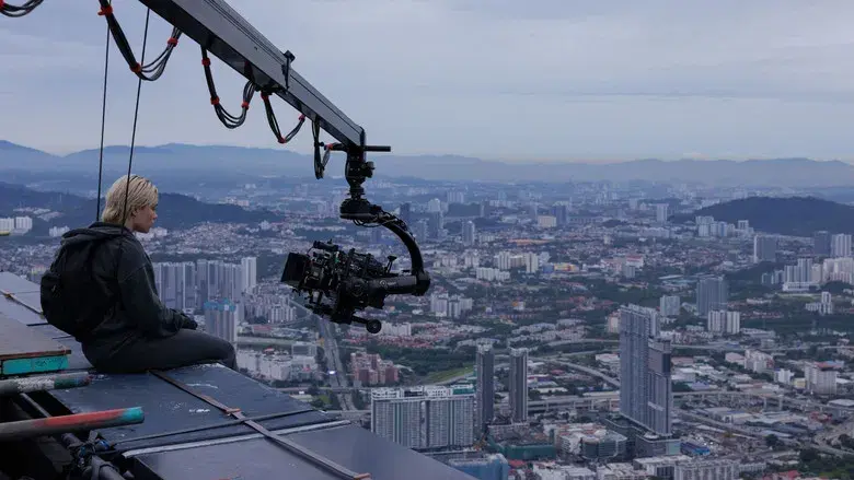 Thunderbolts* - Fondo